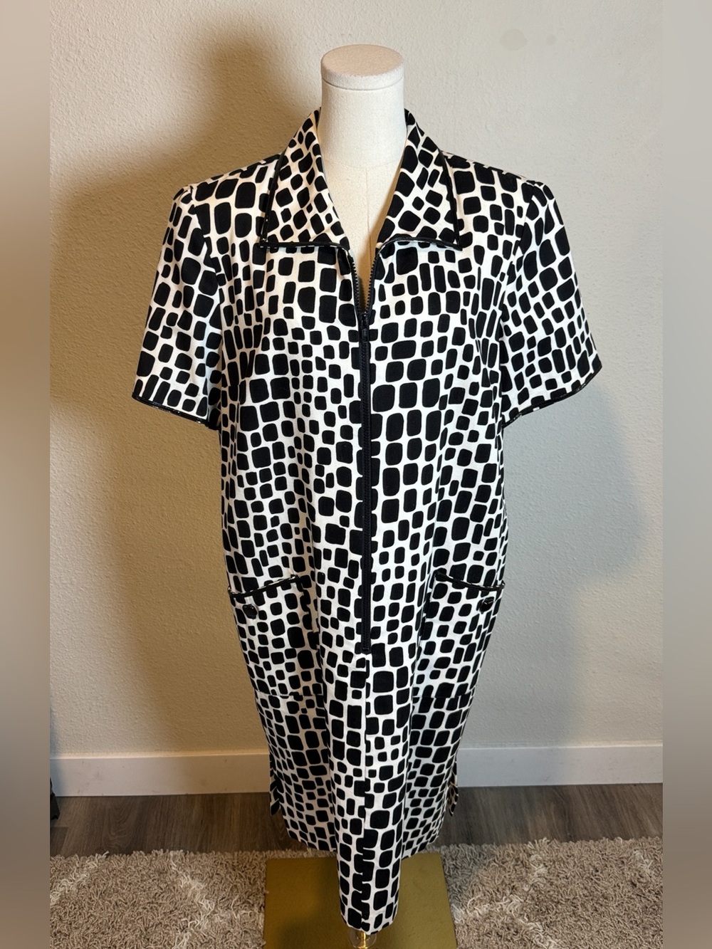 Sandra Ow-Wing for NR1 Vintage Black & Ivory Geo Print Zip-Front Dress One Size